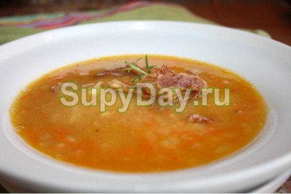 Гороховый суп с копчеными ребрышками в мультиварке - простой рецепт