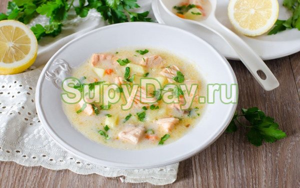 Рыбный суп с рисом и зеленым горошком