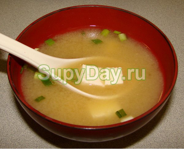 Суп кимчи с сыром фета