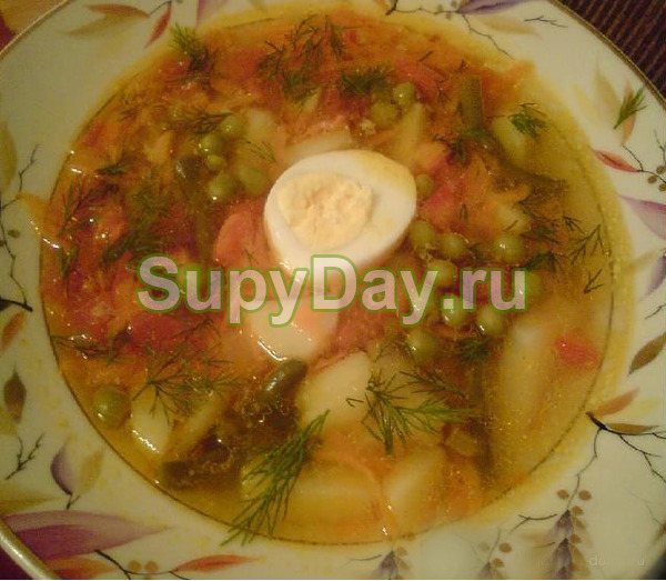 Суп с консервированным горошком и фасолью